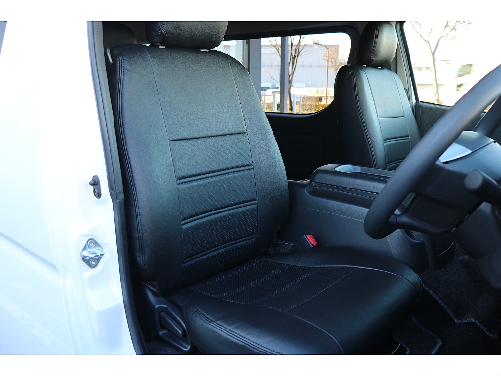 全席FLEXシートカバー！