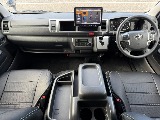 トヨタ ハイエース(2枚目)