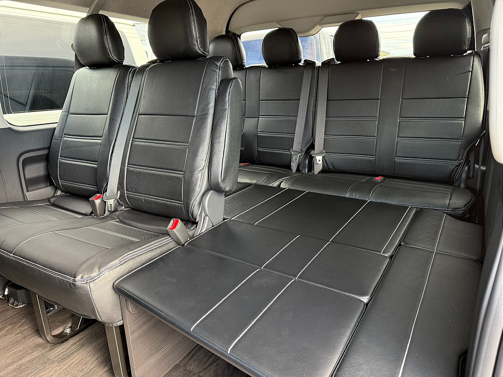 トヨタ ハイエース(8枚目)