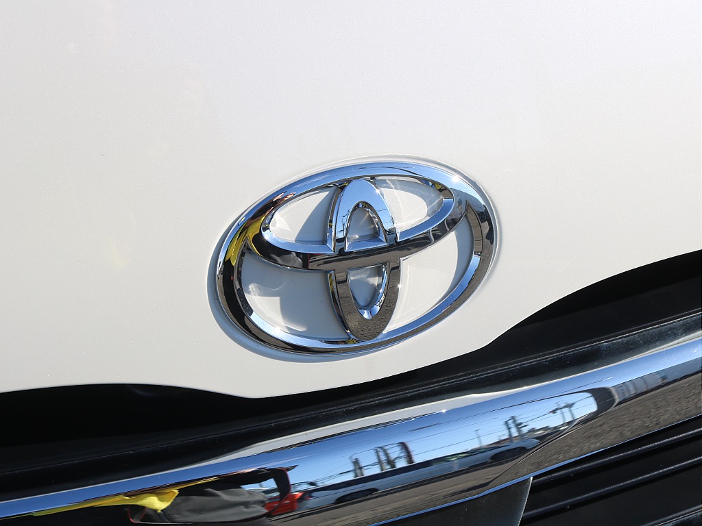 ＦＬＥＸグループは「すべての人に愛車を」をコンセプトに車種別に全国展開中！愛車と一緒に、ライフスタイルを充実させてもらいたいという思いで、ランクル仙台泉店では皆様のご要望になんでもお応えします♪