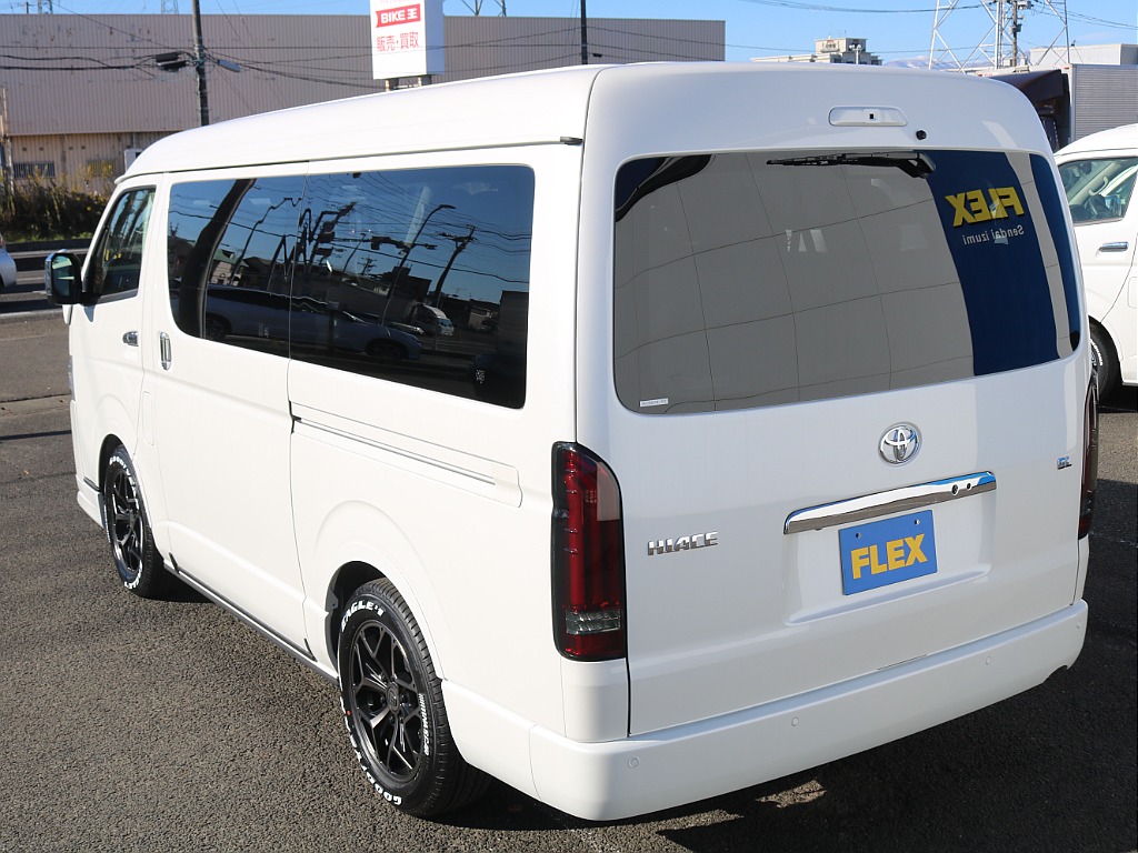 ＦＬＥＸグループは「すべての人に愛車を」をコンセプトに車種別に全国展開中！愛車と一緒に、ライフスタイルを充実させてもらいたいという思いで、ランクル仙台泉店では皆様のご要望になんでもお応えします♪