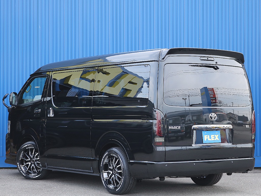 トヨタ ハイエース(4枚目)