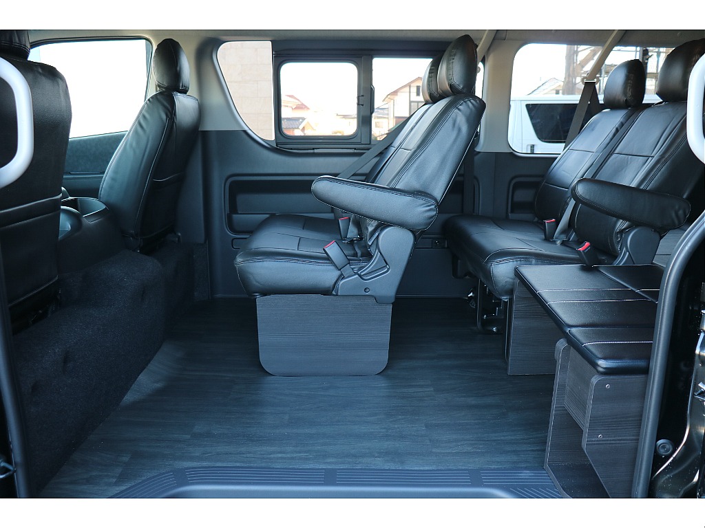 足元もゆったり！