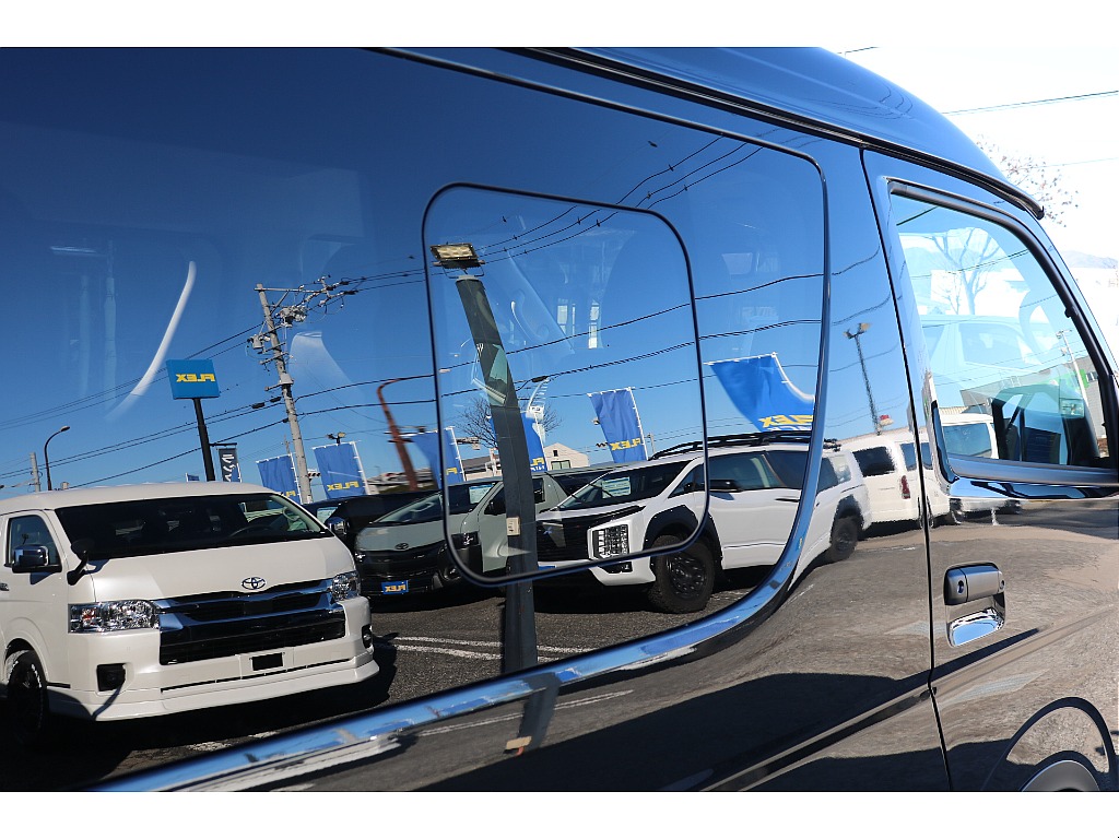 小窓付き窓ガラス！