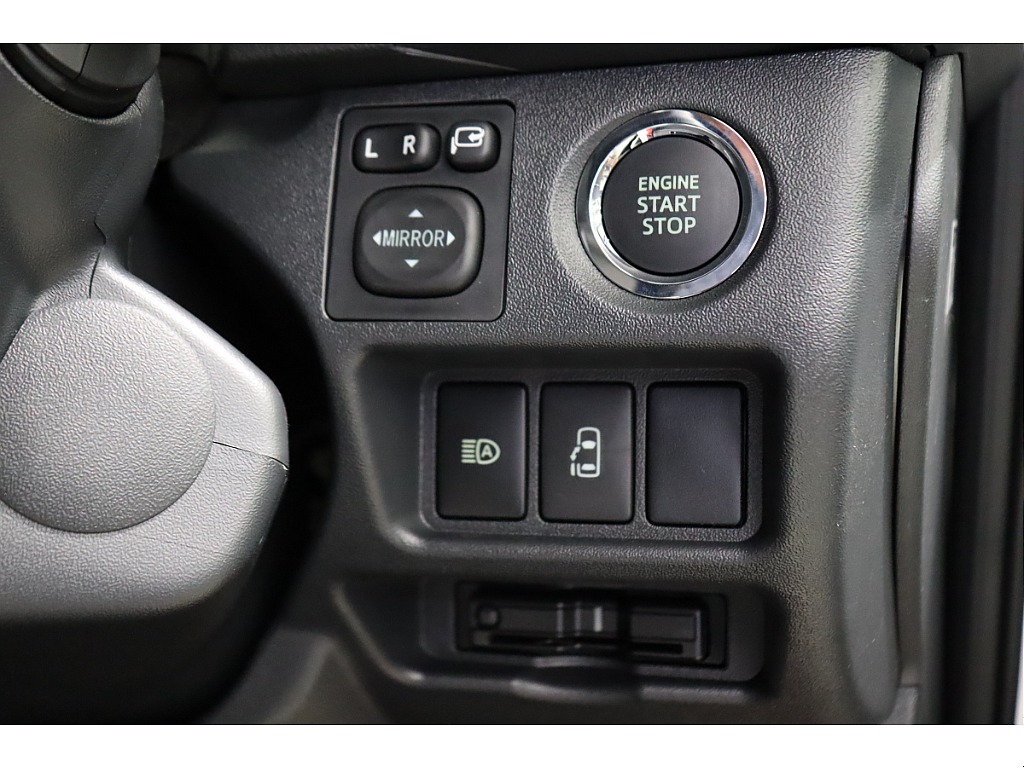 便利なプッシュスタート/スマートキー！ETC2.0も搭載しております♪