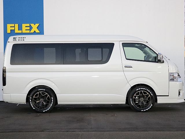 運転中や車中泊の際役立つ小窓付き！！３段階でロックが掛かるようになっております♪