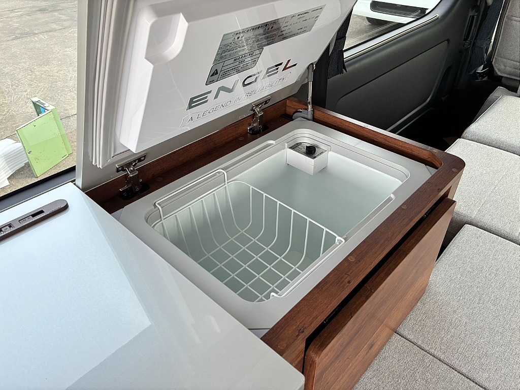 冷蔵冷凍付き40L冷蔵庫！