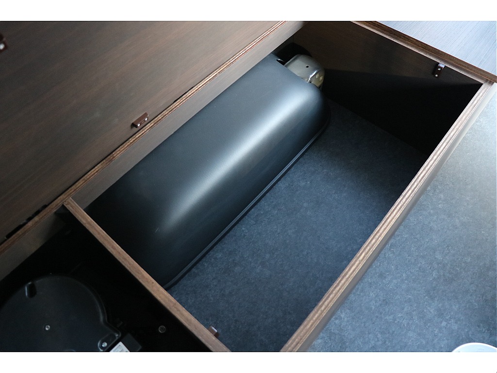 収納ボックス付き！