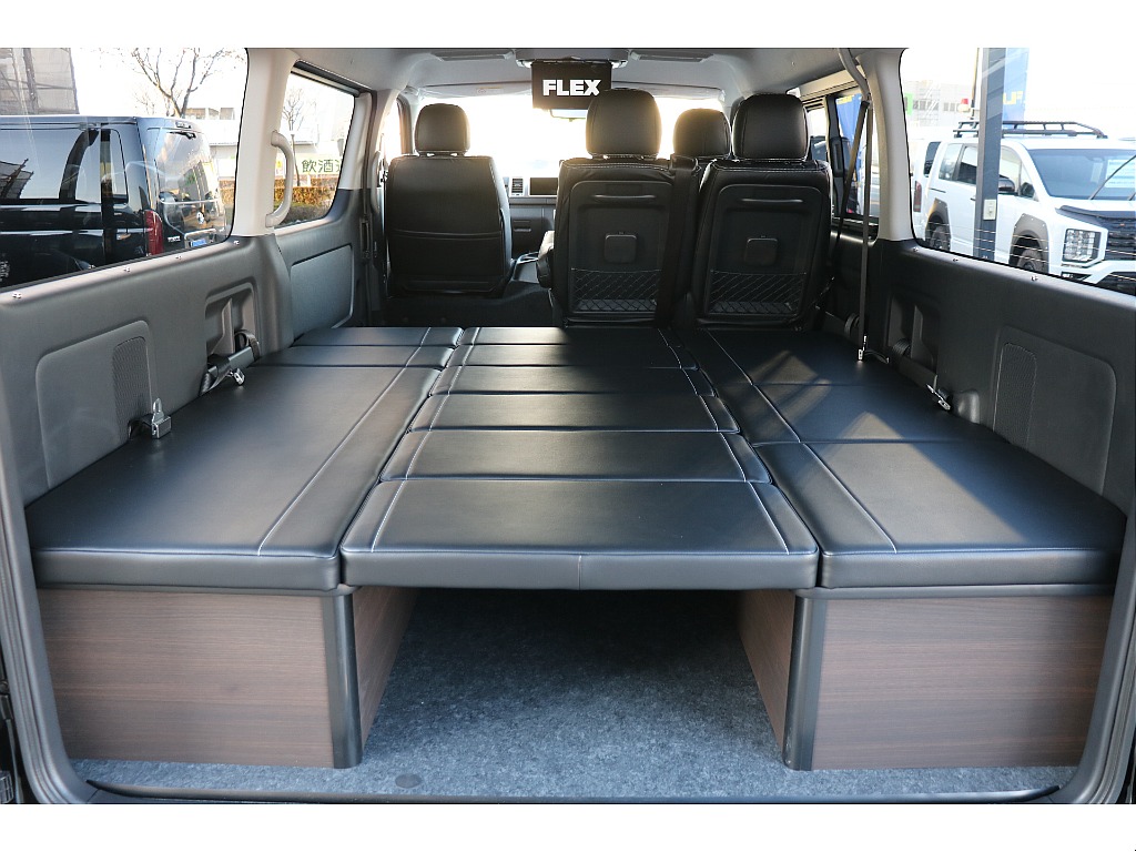 センターテーブルは取り外しも可能！