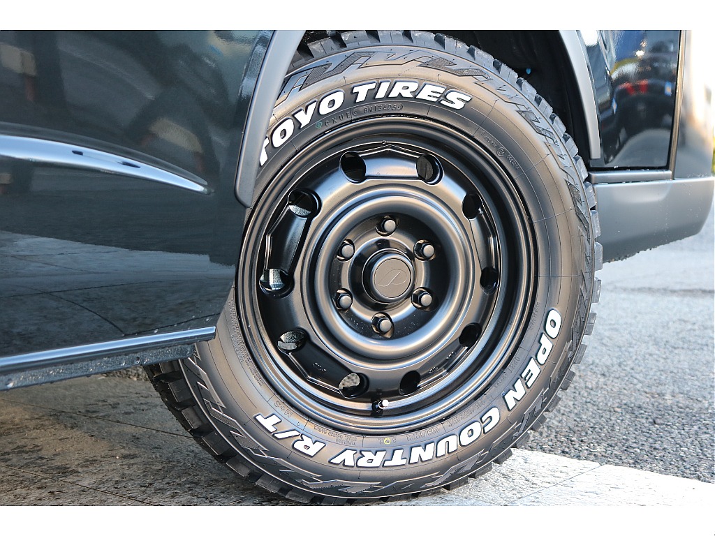 FLEX Paw16インチアルミ、TOYOオープンカントリータイヤRT！