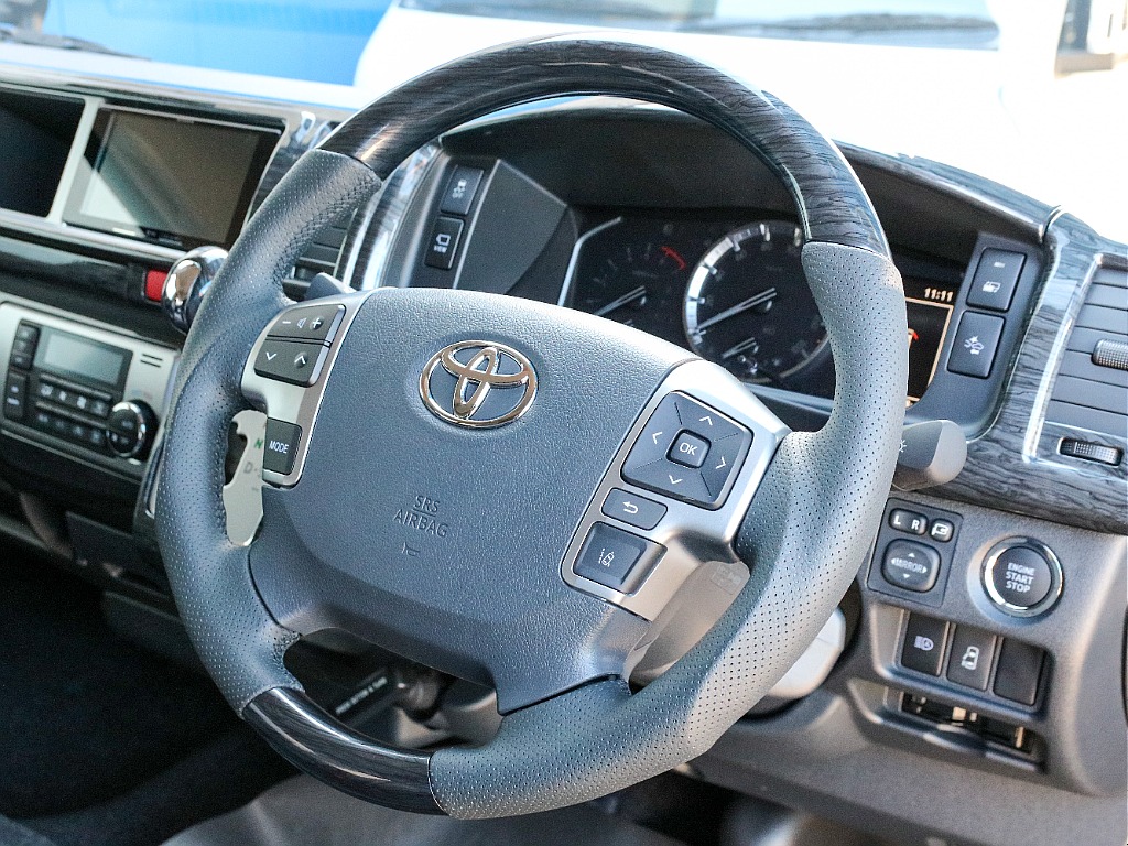 ステアリングスイッチ付き！！