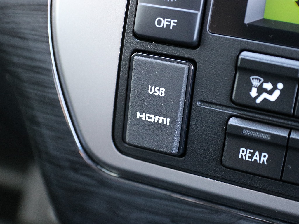 HDMI＆USBポート付き！！