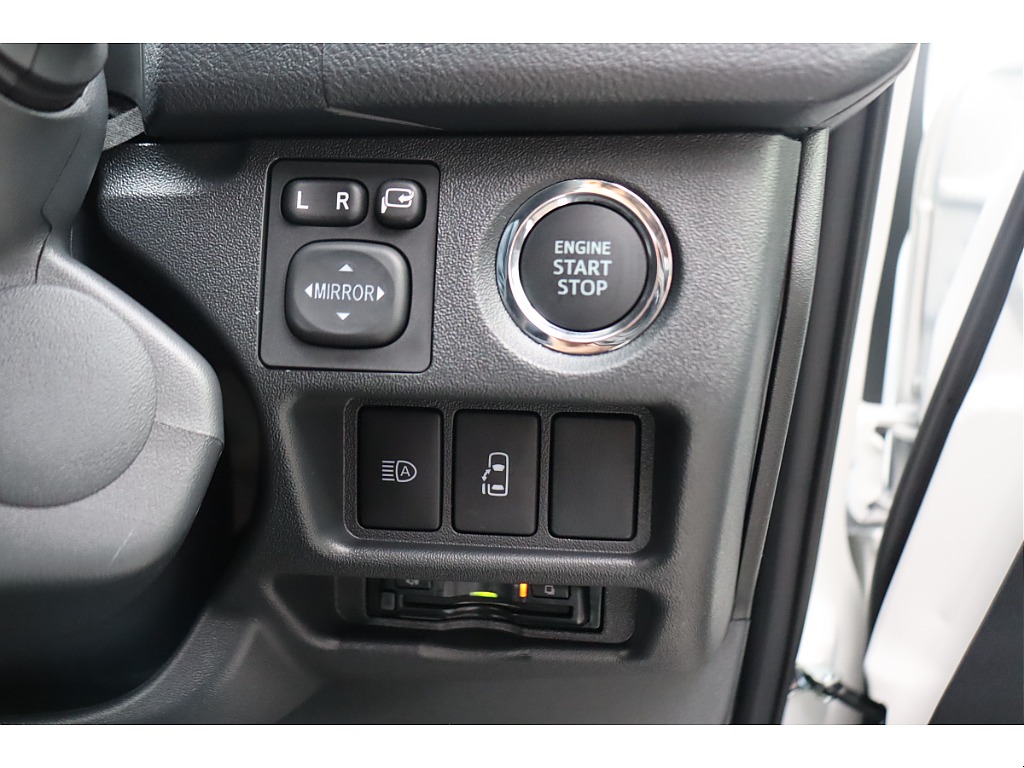 トヨタ ハイエース(44枚目)