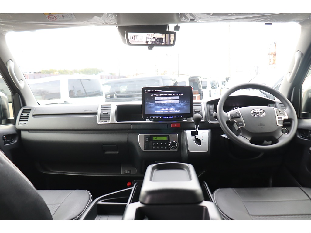 アルパイン製11インチフルメディアナビ搭載！