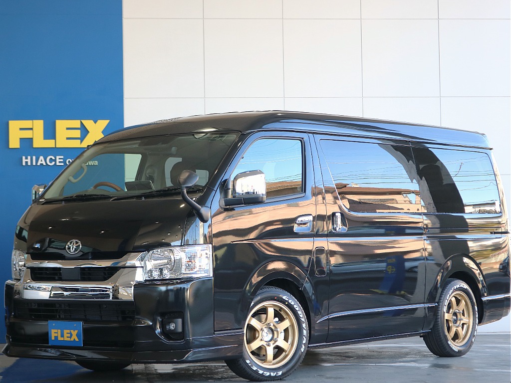 【新車】ハイエース　ワゴン　ガソリン　2WD　ブラックマイカ 大人気内装架装【familiar】＆大型ナビ搭載済みのお車入庫致しました☆☆