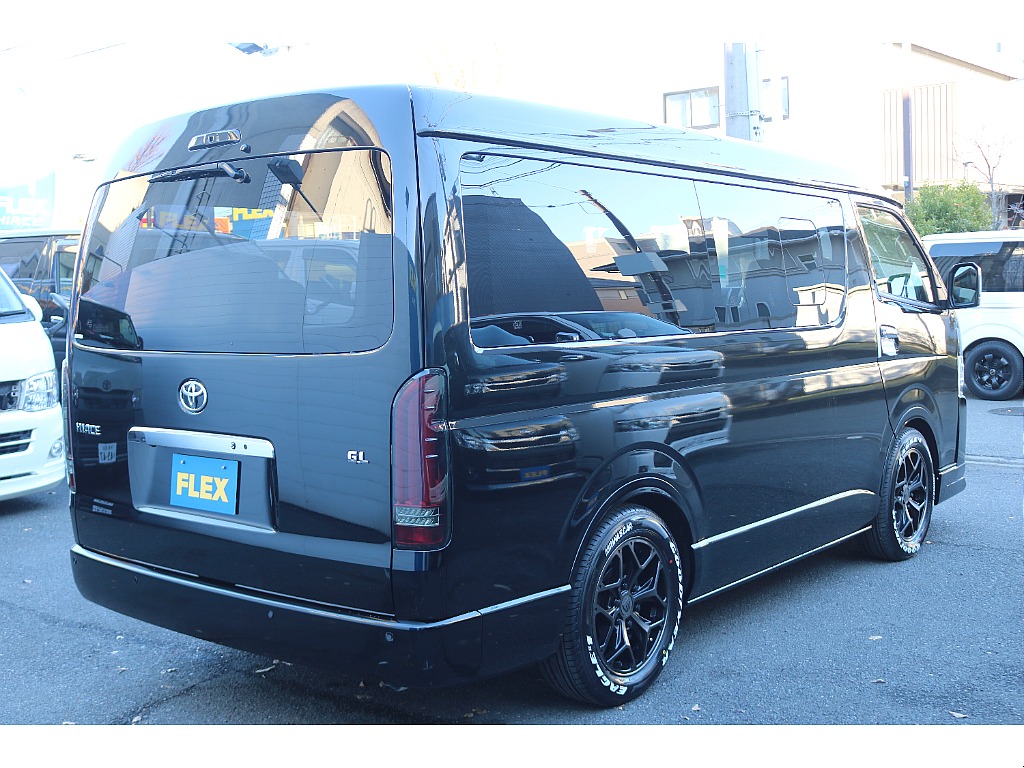 新車！10人乗り！シートアレンジ！