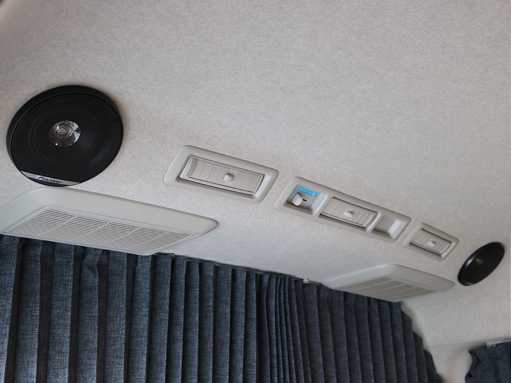 ルーフスピーカー装着済みですので音声もお楽しみいただけます♪♪