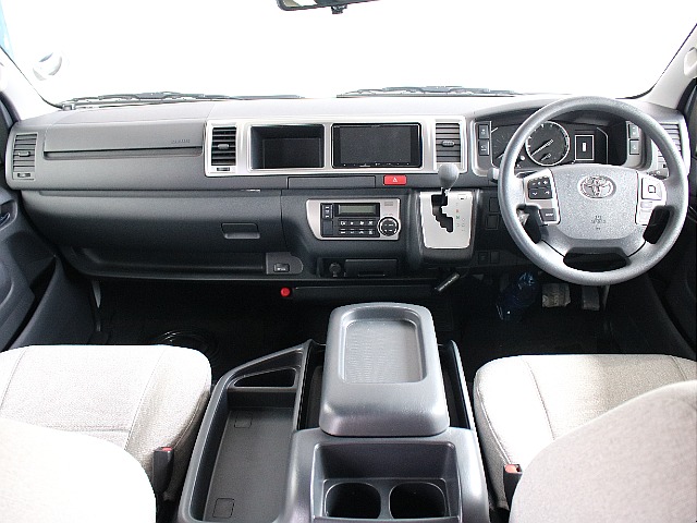 運転席周りのお写真になります！