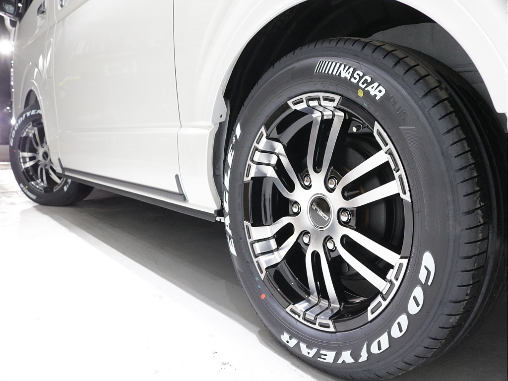 オリジナルデルフ０２　１７インチアルミ装備！！