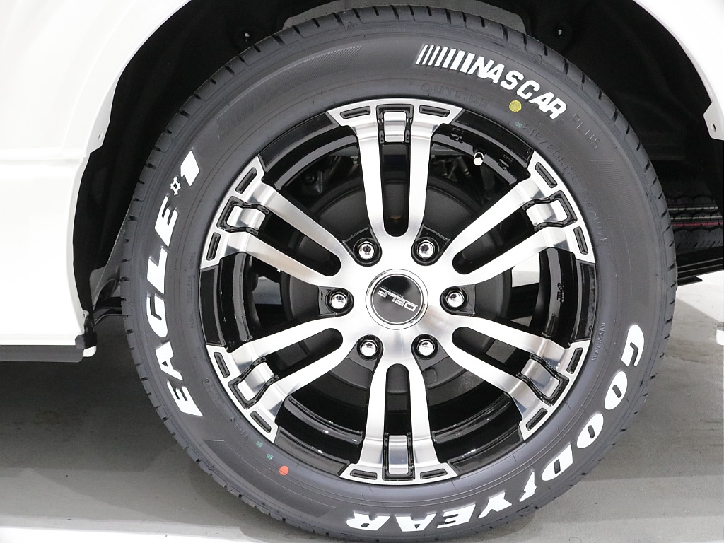 トヨタ ハイエース(28枚目)