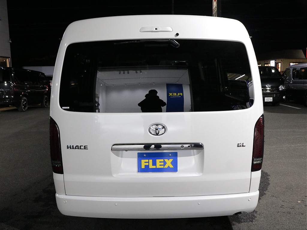 シンプルなリアビューになります！！