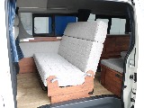 キャンピングカー専用のセカンドシートが装着されております☆