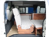 後ろ向き展開が可能なので室内から後方の景色が楽しめます！
