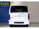 駐車時時のパーキングサポートブレーキを完備！