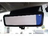 後続車両の確認も安心なデジタルインナーミラー完備！