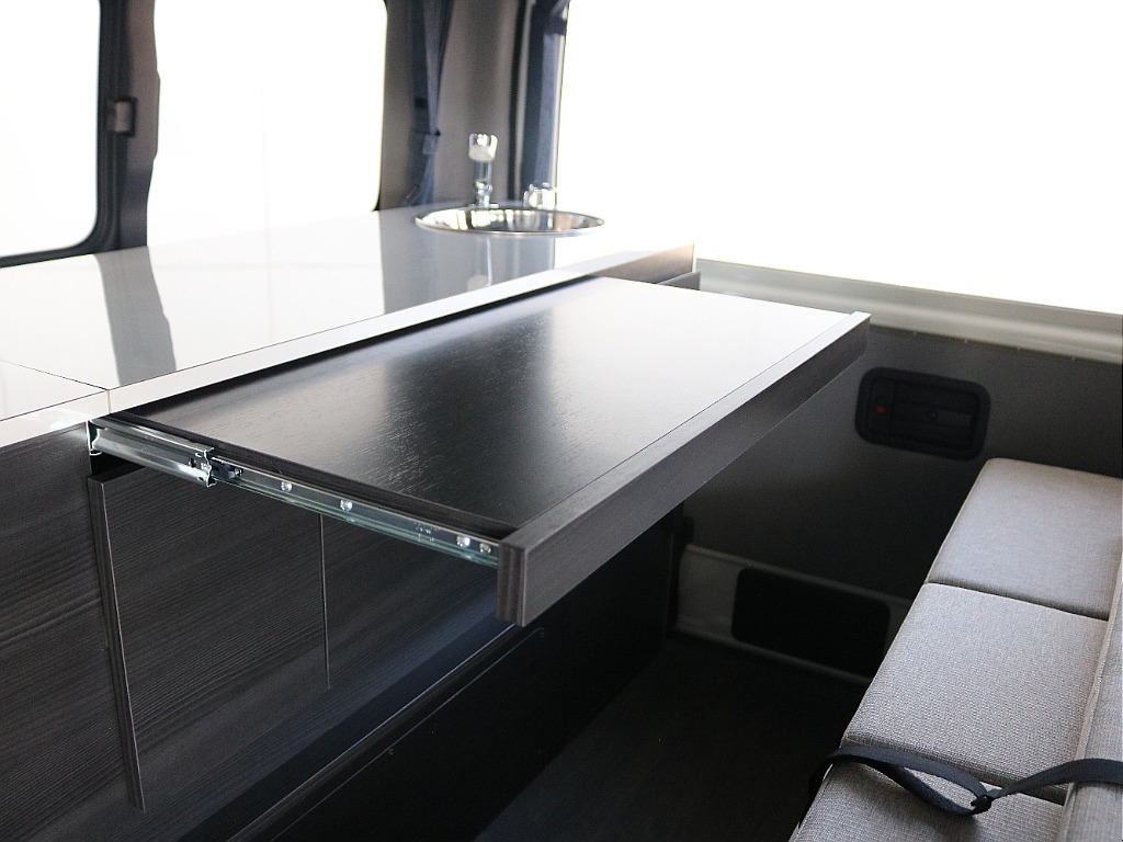 トヨタ ハイエースバン(35枚目)