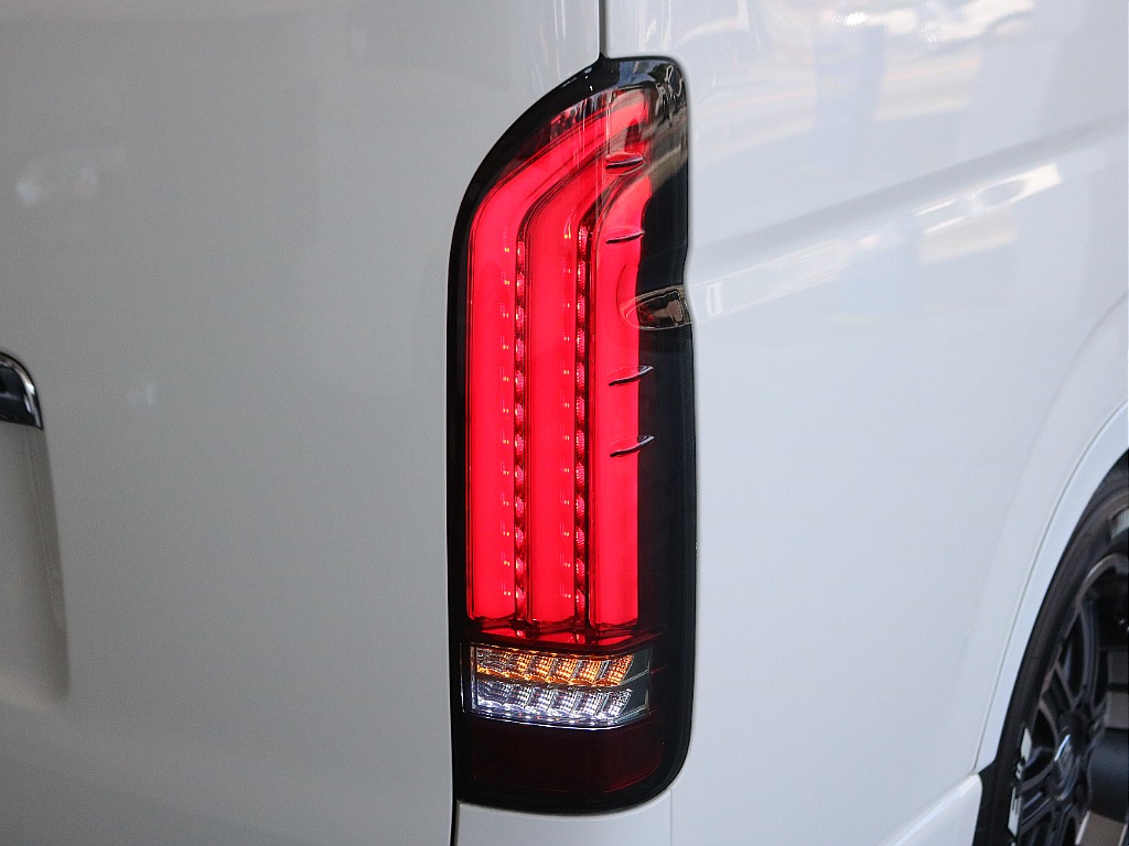 トヨタ ハイエースバン(56枚目)