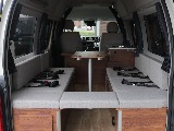 センターテーブルが装備可能！！取り外しも簡単にできて車内でのお食事などがお楽しみいただけます！！