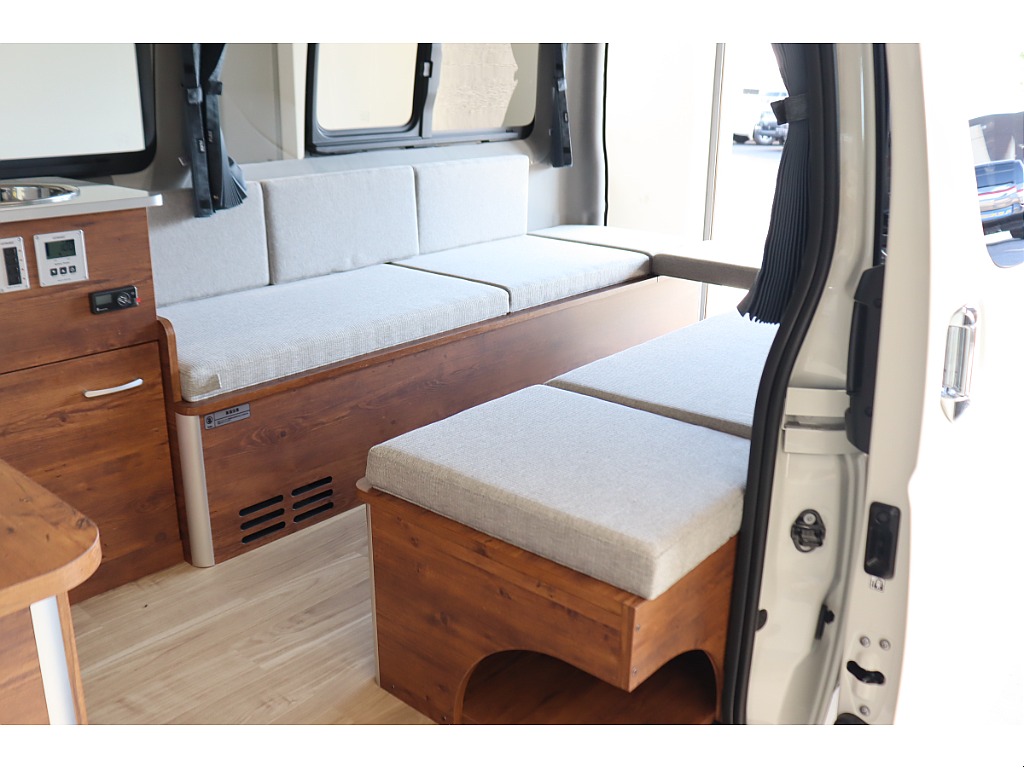 トヨタ ハイエースバン(24枚目)