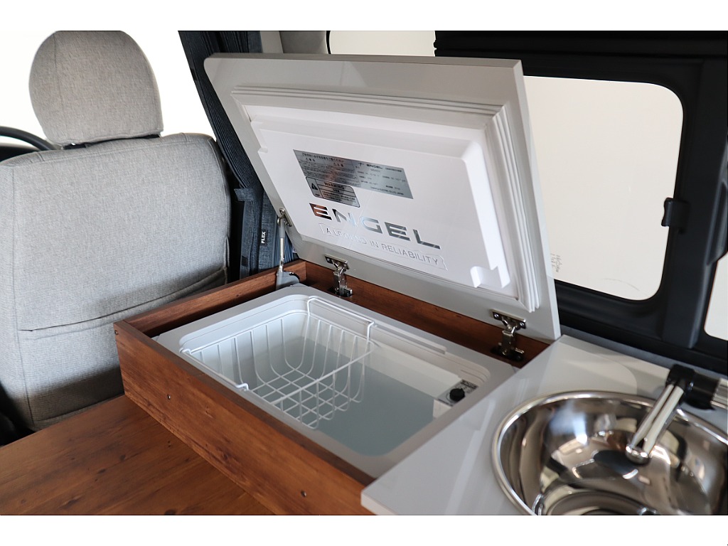 トヨタ ハイエースバン(30枚目)