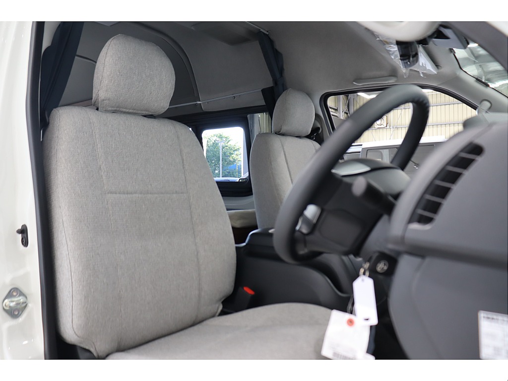 トヨタ ハイエースバン(36枚目)