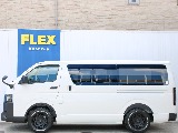 小窓付きで空気の入れ替え楽々です！！