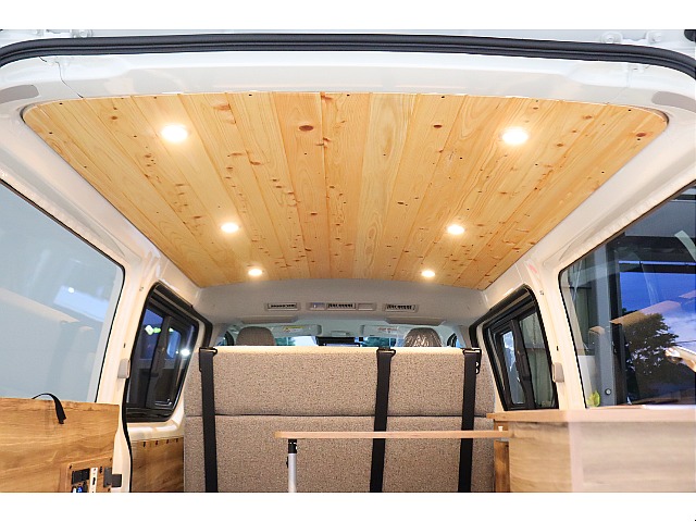 天然ヒノキ香るダウンライト付き木目ルーフ！オシャレなWoodVillageが入庫しました♪
