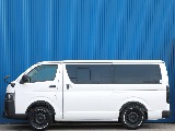 トヨタ ハイエースバン(4枚目)