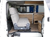 後ろ向き展開が可能なので室内から後方の景色が楽しめます！