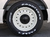 Colorado16インチアルミホイールにナスカータイヤの組み合わせになっております☆☆