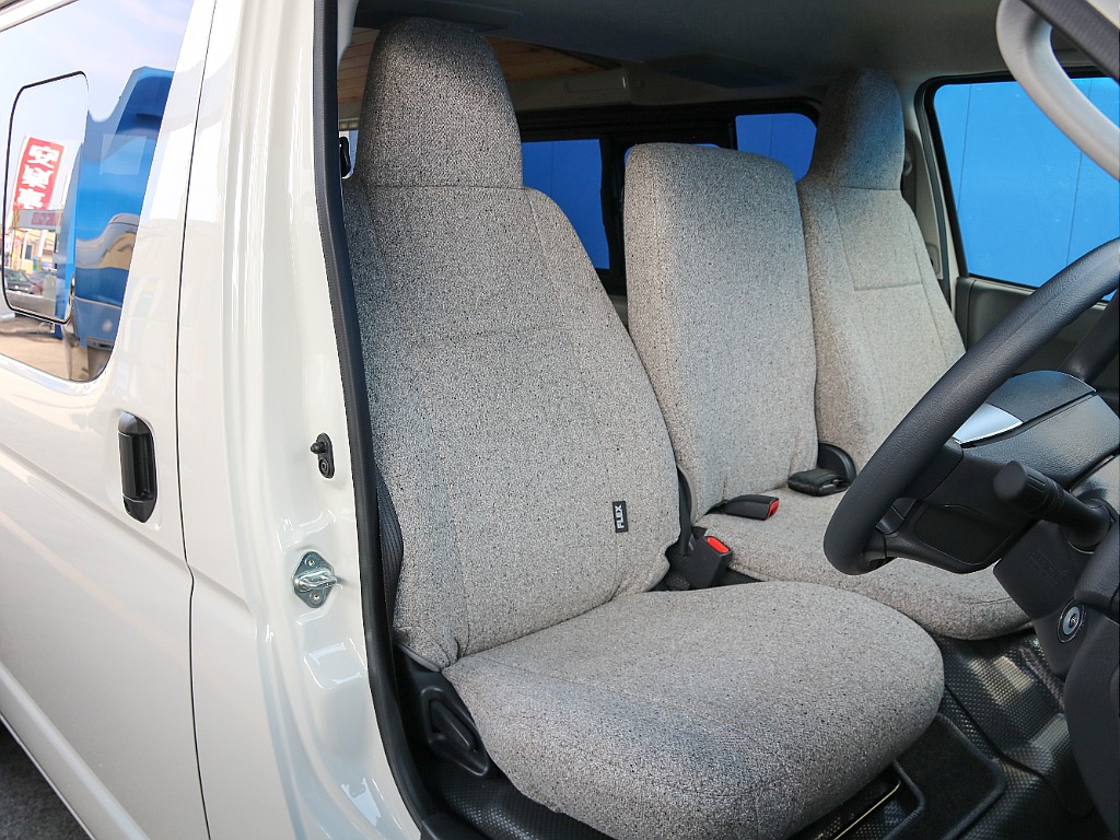 FLEXオリジナル シートカバー完備！！