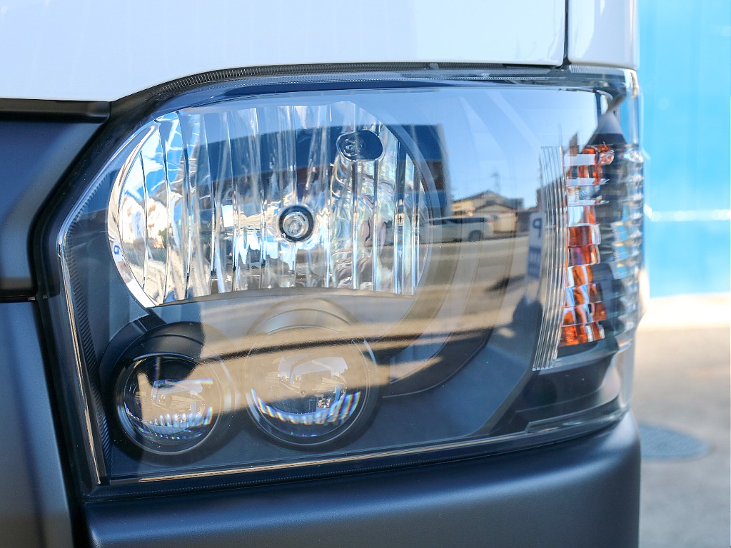 ヘッドランプインナーブラック済み！！