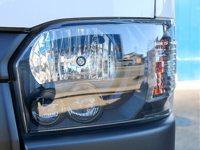 ヘッドランプインナーブラック済み！！