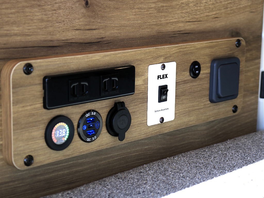 エレコ電装オプション付き！