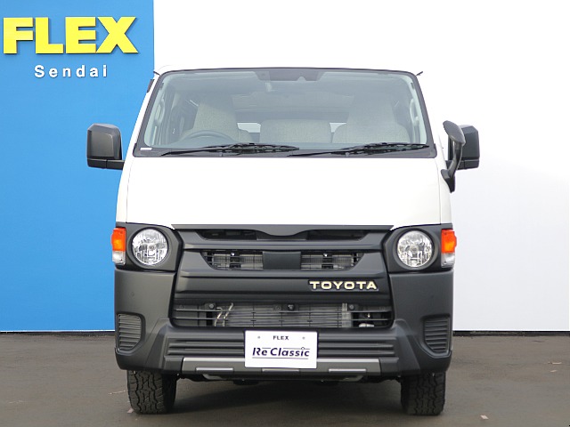 雪道、山道でも安心のディーゼル4WDをベースに制作しておりますので、インテリアの機能美＋走りを両立させた1台となっております♪