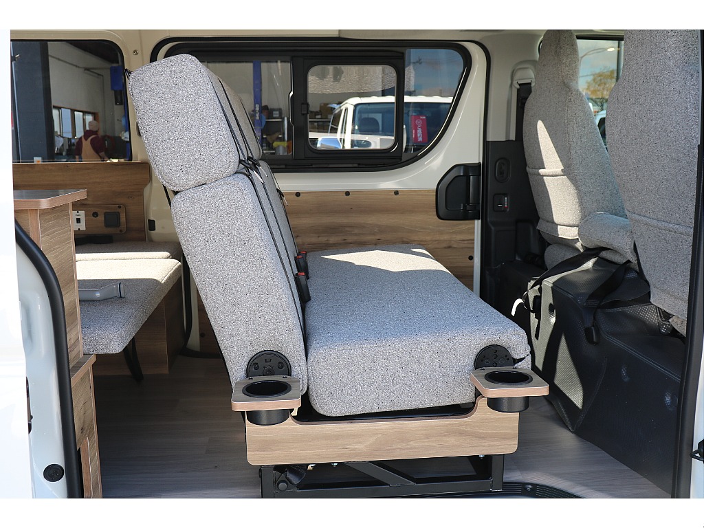 2列目はスライド可能！