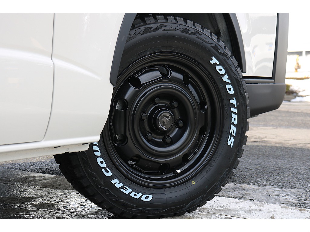 FLEX Paw16インチアルミ、TOYOオープンカントリータイヤRT！