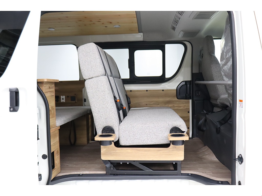 前後スライドも可能となります☆