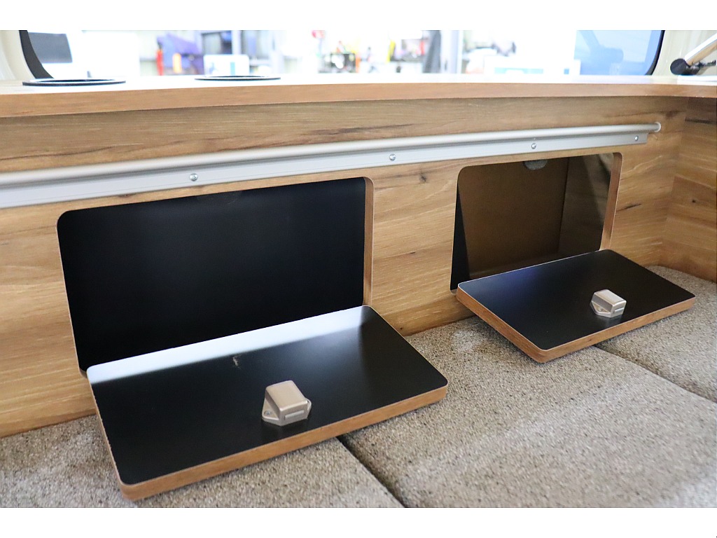 トヨタ ハイエースバン(54枚目)