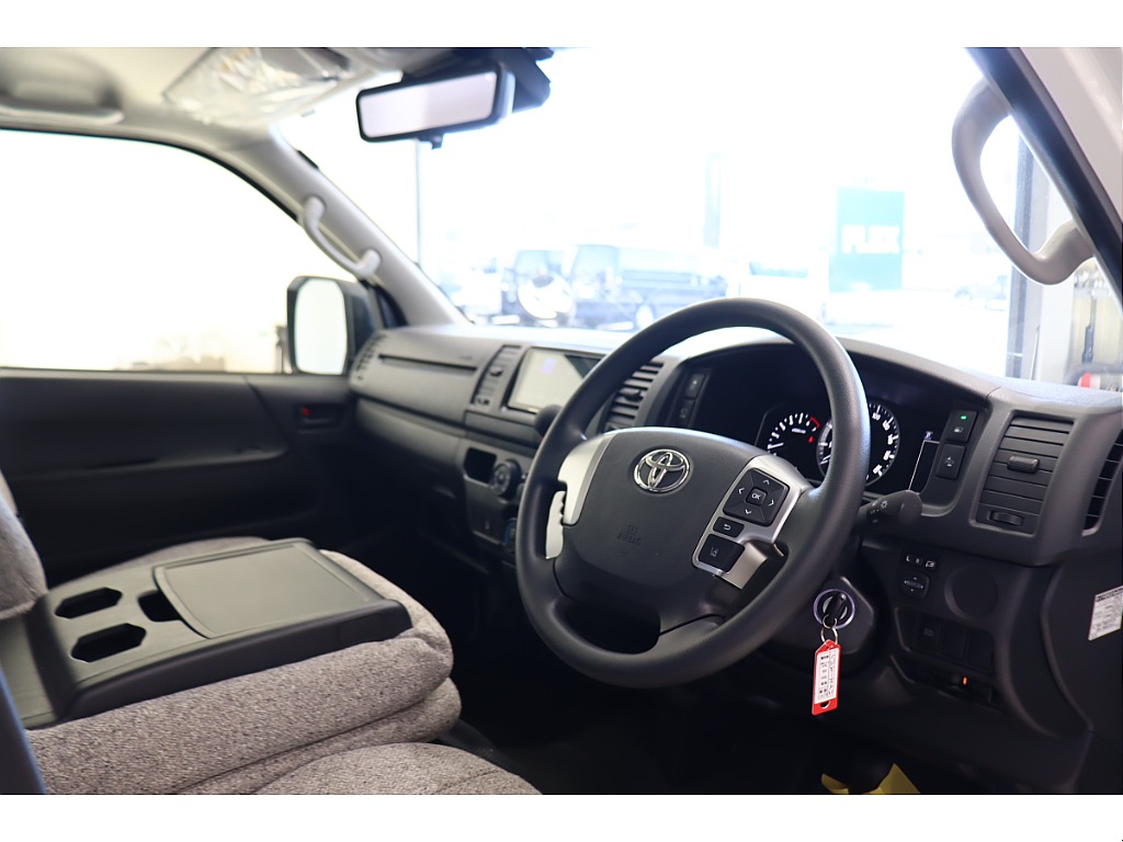 トヨタ ハイエースバン(55枚目)